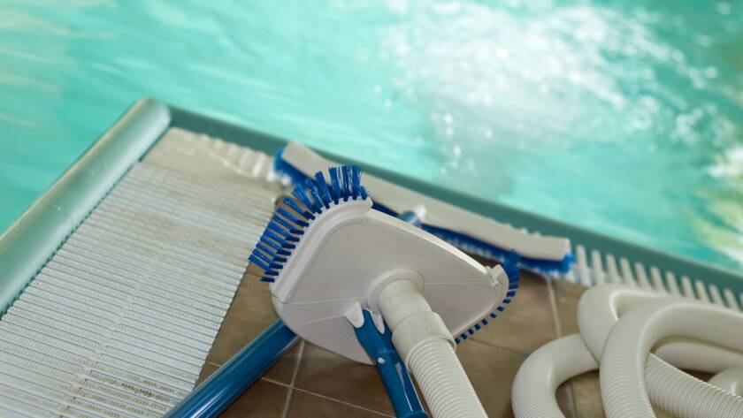 Come pulire una piscina?